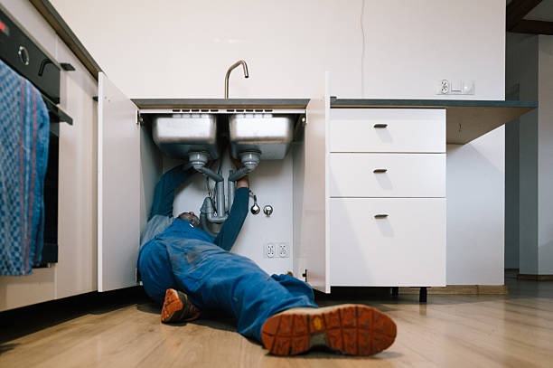 Professional Leak Detection technician working in Corning, CA